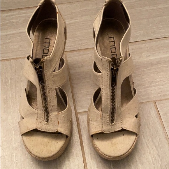Shoes - Wedges